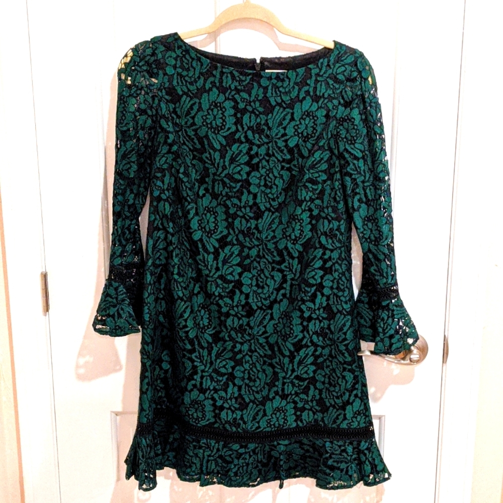 Eliza J Green Lace Holiday Dress Size 6 Petite